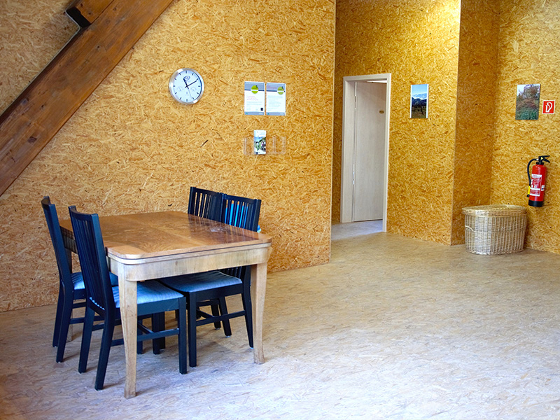 mehrbettzimmer-gruppenunterkunft-camping-halbmeil-wolfach-trendcamping